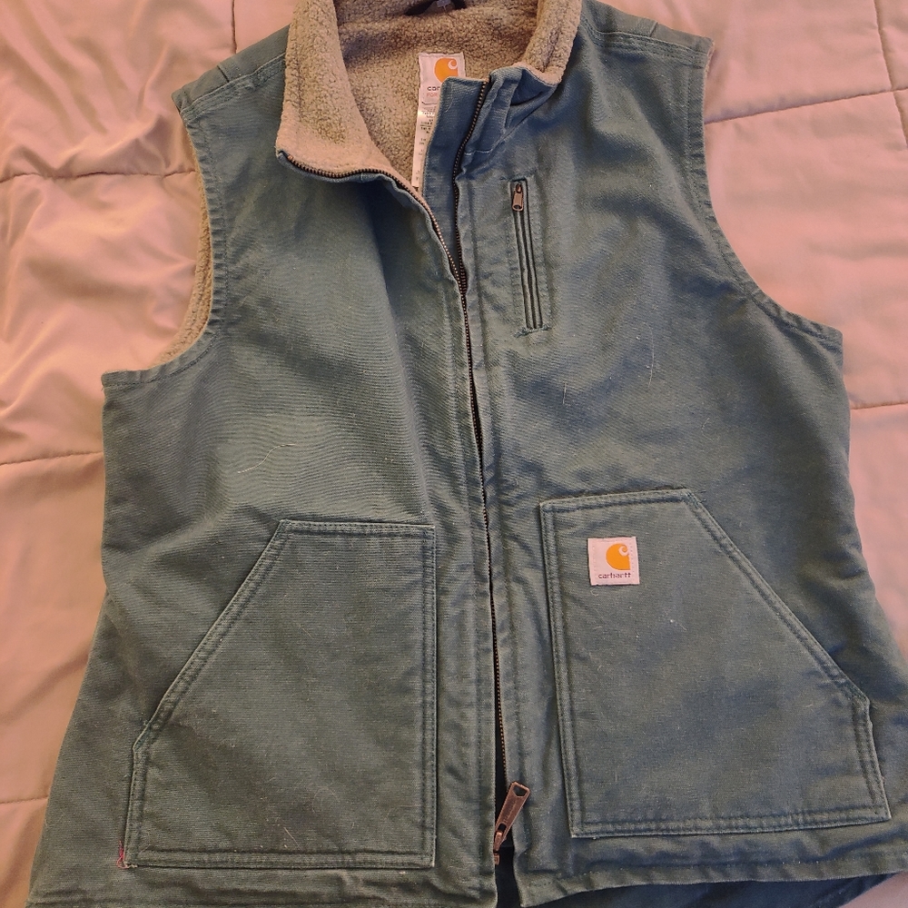 Carhartt sherpa lined vest